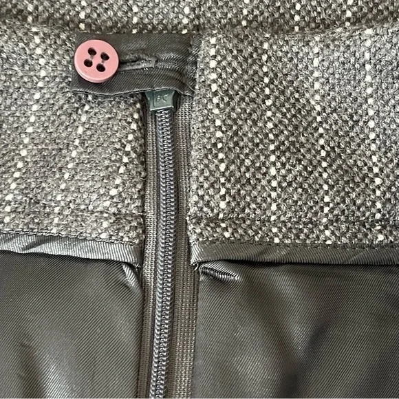 Armani Collezioni Gray Wool Pinstripe Pencil Skirt Lined - Picture 10 of 12